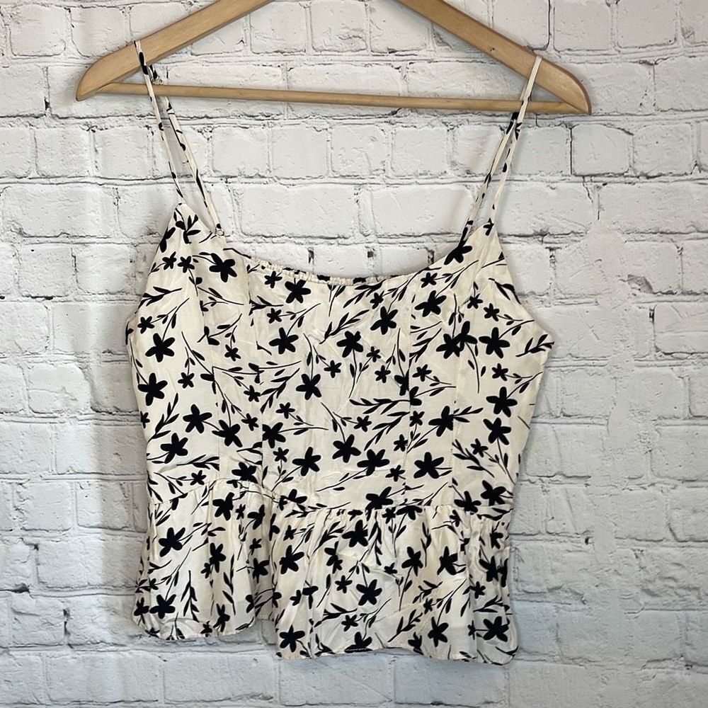 Emory Park Pitaya Women’s Black‎ Cream Floral Smocked Peplum Tank size Medium